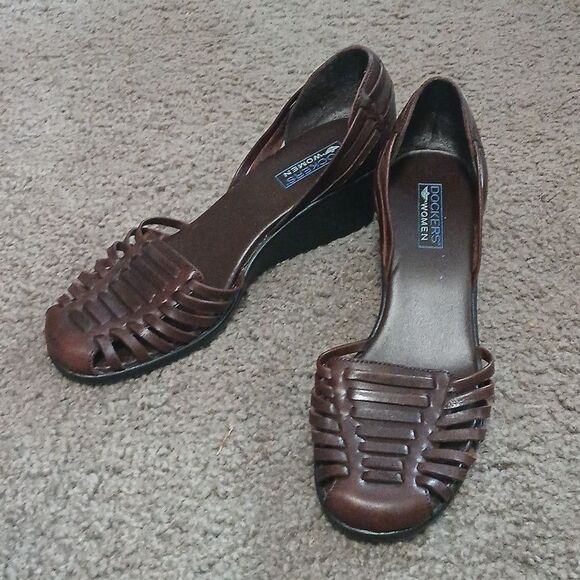 Dockers DKANAK Wedge Heel Sandals Women's  Brown Leather Strappy Sz 8.5 EUC - Picture 1 of 8